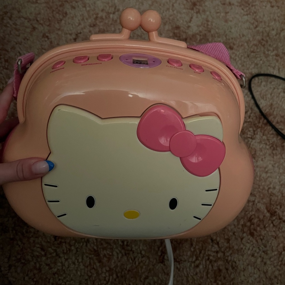Hello Kitty Radio/CD Player - Picture 2 of 5